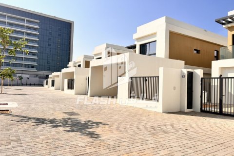 Villa de 3 dormitorios en Mina Al Arab, UAE No. 88567 25