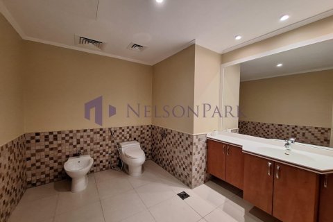 2 bedrooms Apartment in Doha, Qatar No. 61015 14