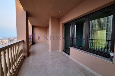 2 bedrooms Apartment in Doha, Qatar No. 61015 1