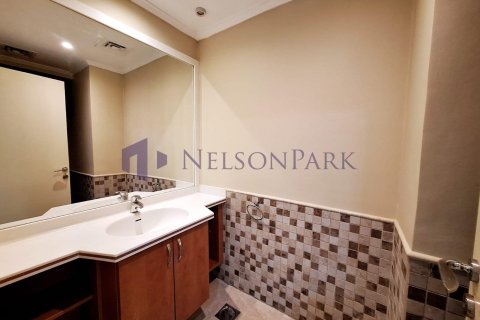 2 bedrooms Apartment in Doha, Qatar No. 61015 10
