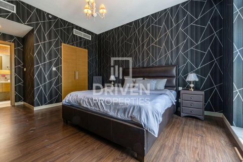 Квартира с 2 спальнями в Claren Towers, ОАЭ №192730 10