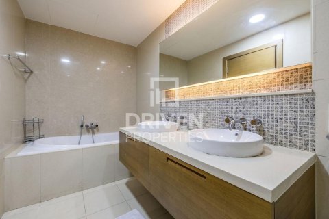 Квартира с 2 спальнями в Claren Towers, ОАЭ №192730 11