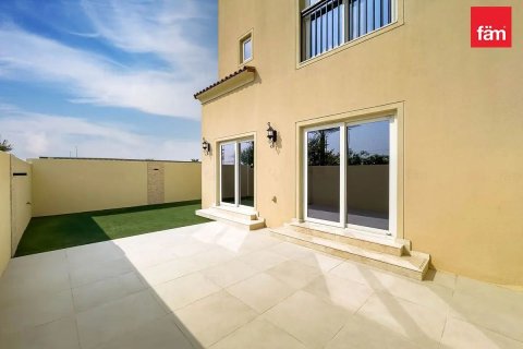 Villa de 3 dormitorios en Dubai, UAE No. 147573 4