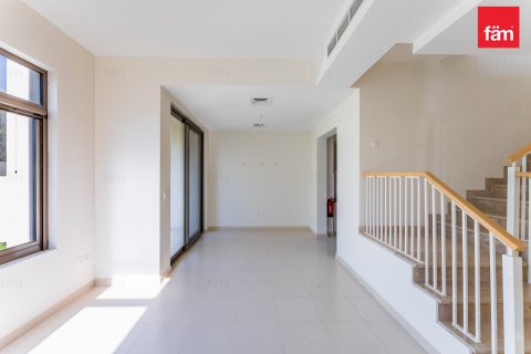 Вилла с 3 спальнями в Рим, ОАЭ №141579 5