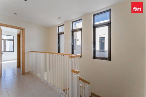 Вилла с 3 спальнями в Рим, ОАЭ №141579 12