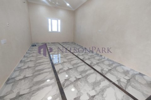 6 bedrooms Villa in Al Wakrah, Qatar No. 57492 9