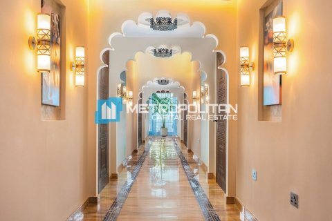 Apartment de 2 dormitorios en Masdar City, UAE No. 145105 9