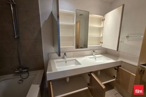 2 bedrooms Apartment in Dubai, UAE No. 161179 15