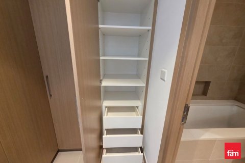 2 bedrooms Apartment in Dubai, UAE No. 161179 17