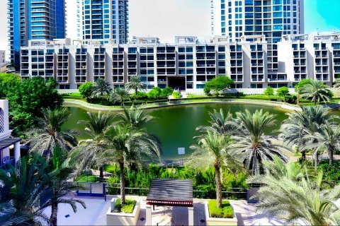 Appartement de 2 chambres à The Views, UAE No. 204839 15