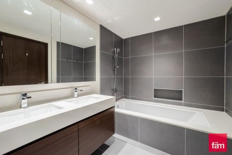 3 bedrooms Apartment in Dubai, UAE No. 137405 22