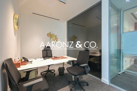 539m² Office in Downtown Dubai (Downtown Burj Dubai), UAE No. 144240 13