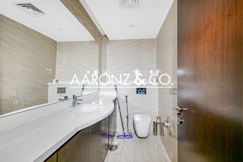 591m² Office in Downtown Dubai (Downtown Burj Dubai), UAE No. 144239 25