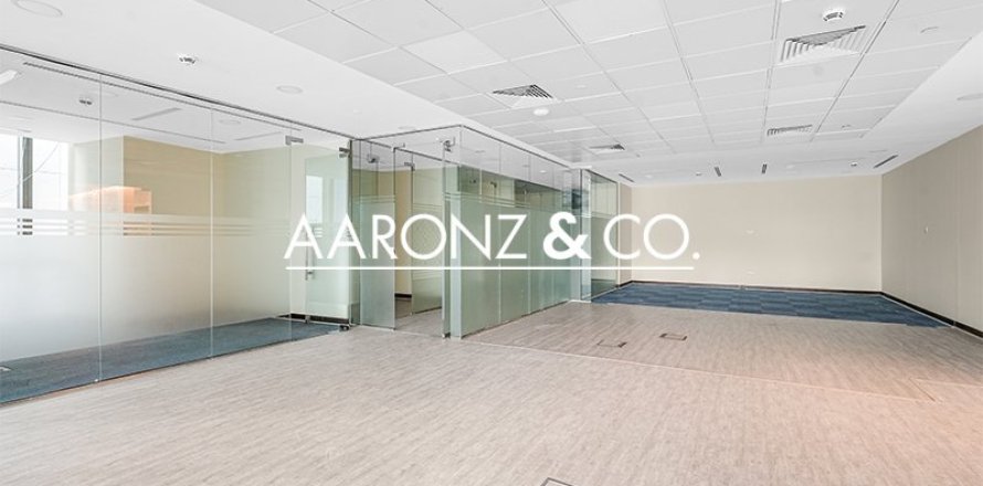 591m² Office in Downtown Dubai (Downtown Burj Dubai), UAE No. 144239