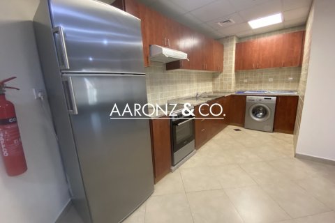 Квартира с 2 спальнями в Джумейра Лейк Тауэрс, ОАЭ №144238 12