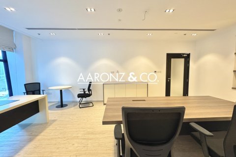 248m² Office in Business Bay, UAE No. 144242