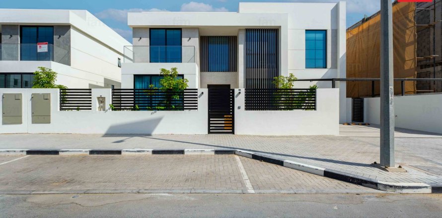 6 bedrooms Villa No. 120430