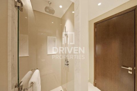Квартира с 2 спальнями в The Address Residence Fountain Views, ОАЭ №191802 13