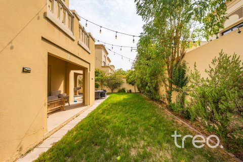 Villa de 3 dormitorios en Casa, UAE No. 200834 16