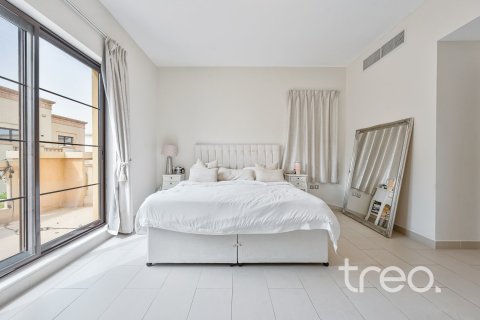 Villa de 3 dormitorios en Casa, UAE No. 200834 21