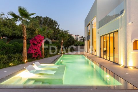 Villa de 5 dormitorios en Jumeirah Islands, UAE No. 210362 30