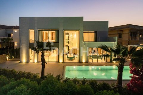 Villa de 5 dormitorios en Jumeirah Islands, UAE No. 210362 31