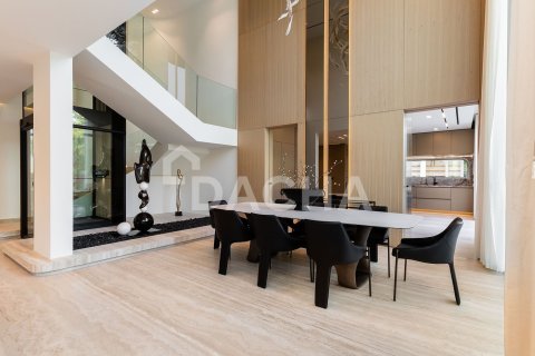 Villa de 5 dormitorios en Jumeirah Islands, UAE No. 210362 3