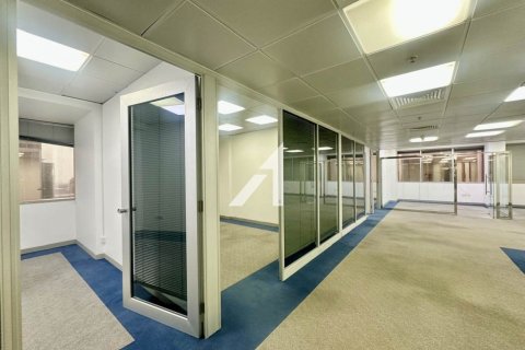 180m² Office in Sheikh Zayed Road, UAE No. 148878 11