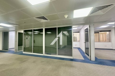 180m² Office in Sheikh Zayed Road, UAE No. 148878 10