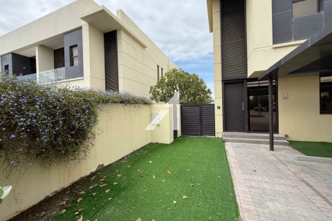 3 غرف نوم فيلا في داماك هيلز (أكويا باي داماك), الإمارات العربية المتحدة رقم 148875 3