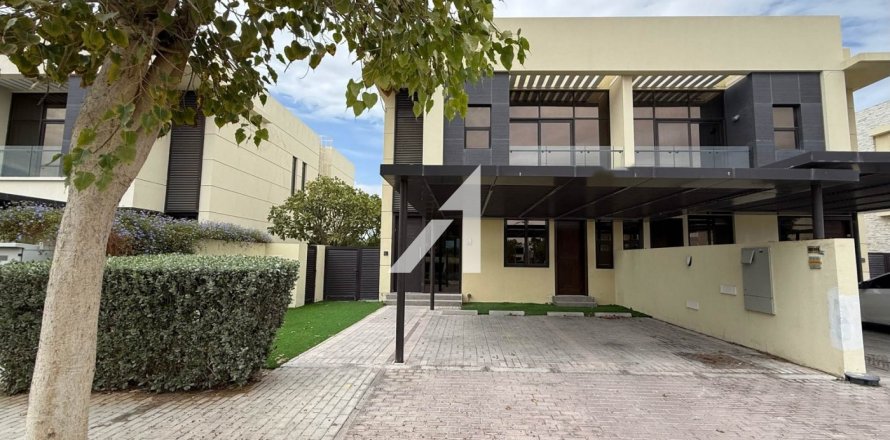 3 غرف نوم فيلا في داماك هيلز (أكويا باي داماك), الإمارات العربية المتحدة رقم 148875