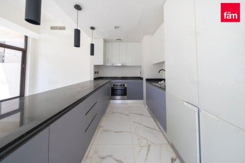 4 bedrooms Villa in Dubai, UAE No. 145310 7