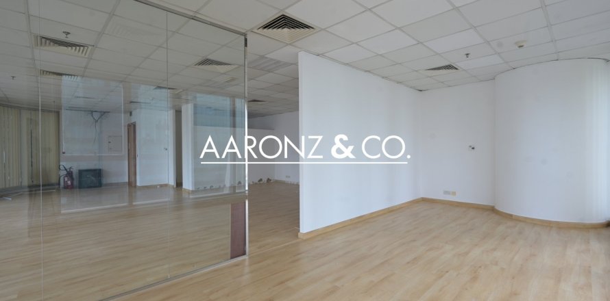 Офис 102м² в Бизнес-Бэй, ОАЭ №155275