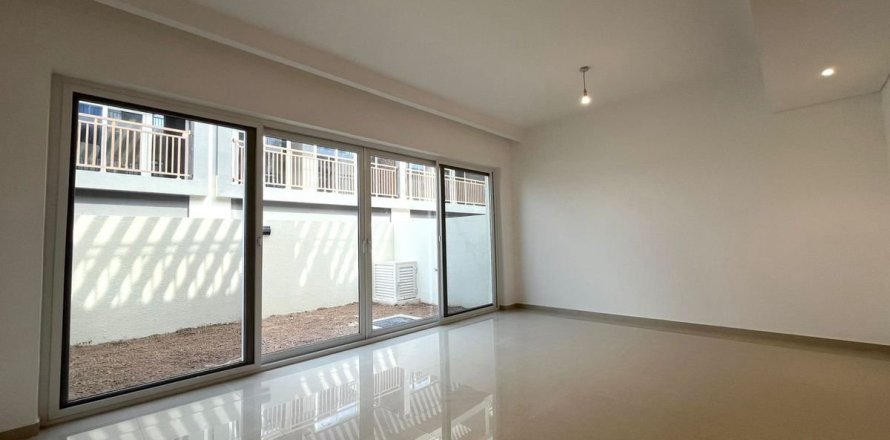 3 غرف نوم تاون هاوس  رقم 134196