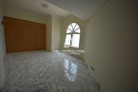 4 bedrooms Penthouse in Shoreline Apartments, UAE No. 78059 11