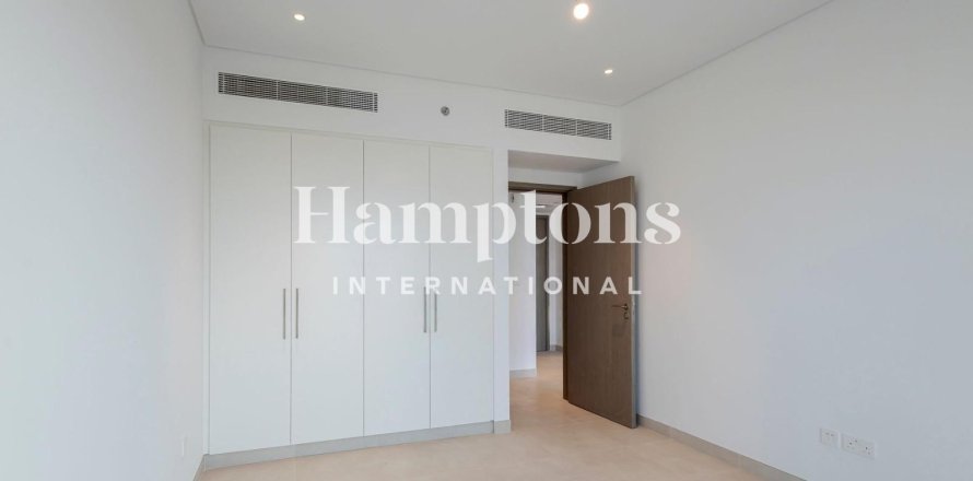 1 bedroom Apartment in City Walk Phase 2, UAE No. 152596