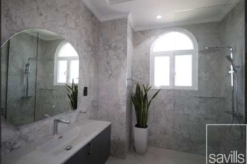 Villa de 4 dormitorios  No. 112566 5