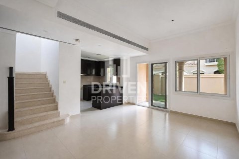 Villa de 2 chambres à Casa Dora, UAE No. 210022