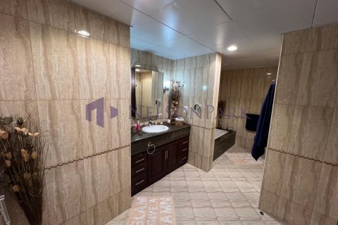 2 bedrooms Apartment in Doha, Qatar No. 58540 10