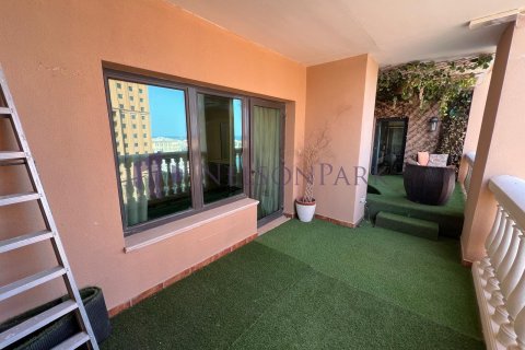 2 bedrooms Apartment in Doha, Qatar No. 58540 9