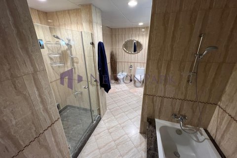2 bedrooms Apartment in Doha, Qatar No. 58540 11