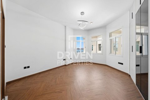 4 bedrooms Villa in Jumeirah 3, UAE No. 193364 14