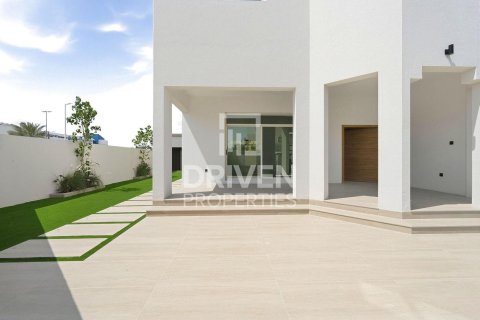 4 bedrooms Villa in Jumeirah 3, UAE No. 193364 10