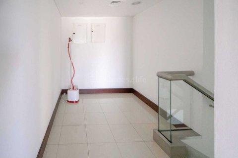Квартира с 2 спальнями в World Trade Centre Residence, ОАЭ №164597 26