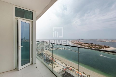 1 bedroom Apartment in EMAAR Beachfront, UAE No. 193077 9