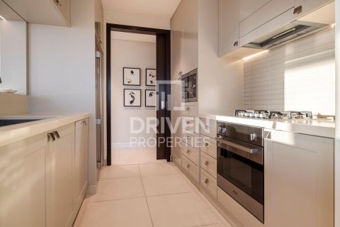Квартира с 2 спальнями в The Address Residence Fountain Views, ОАЭ №193075 10