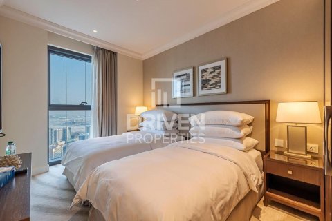 Квартира с 2 спальнями в The Address Residence Fountain Views, ОАЭ №193075 12