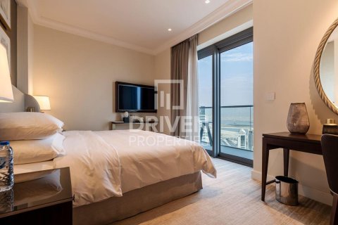 Квартира с 2 спальнями в The Address Residence Fountain Views, ОАЭ №193075 17