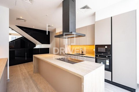 4 bedrooms Townhouse in Al Barari, UAE No. 193073 14