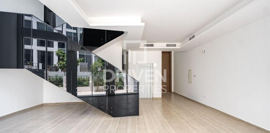4 bedrooms Townhouse in Al Barari, UAE No. 193073